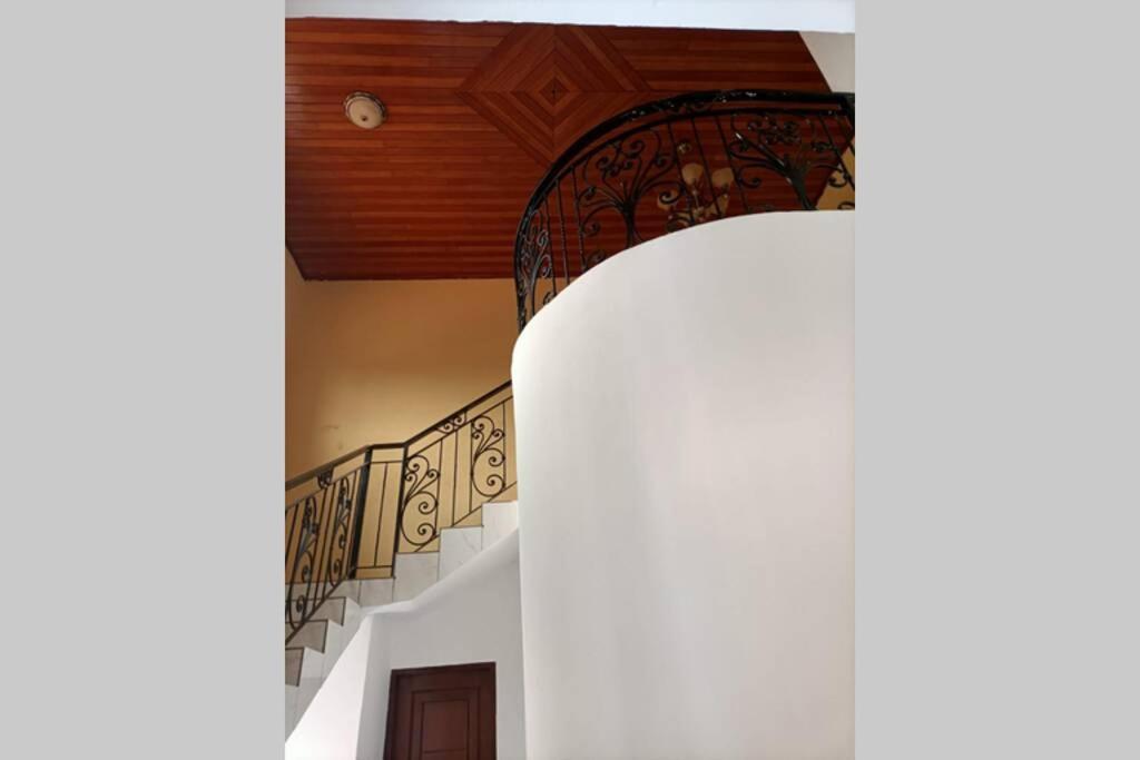 Residence Jeanne A Yaounde Odza Messamengo Εξωτερικό φωτογραφία