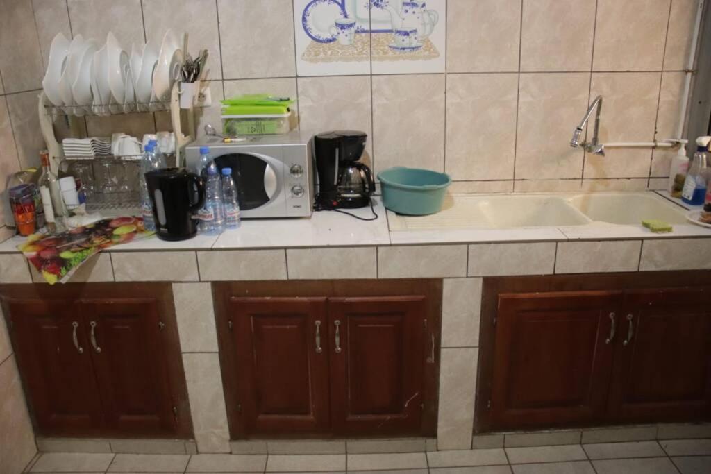 Residence Jeanne A Yaounde Odza Messamengo Εξωτερικό φωτογραφία