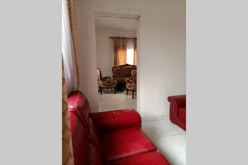 Residence Jeanne A Yaounde Odza Messamengo Εξωτερικό φωτογραφία